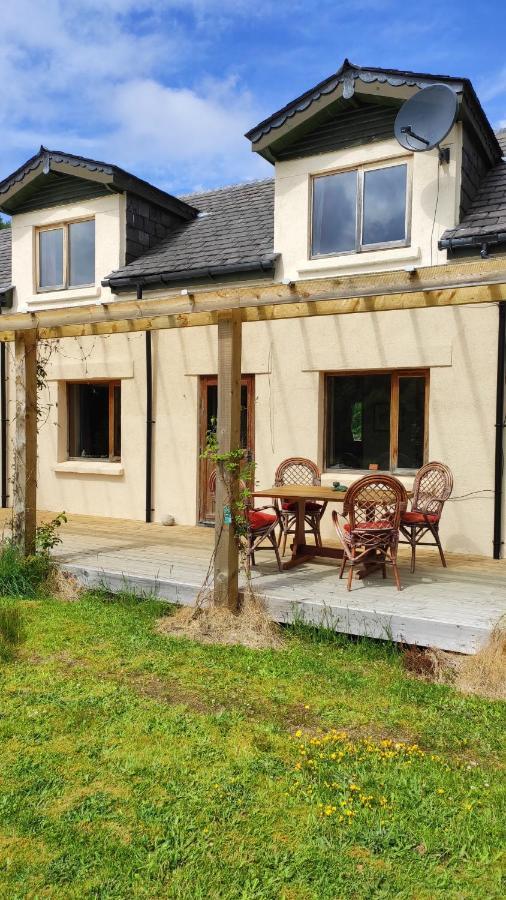 Sunrise House Hotell Inverfarigaig Eksteriør bilde